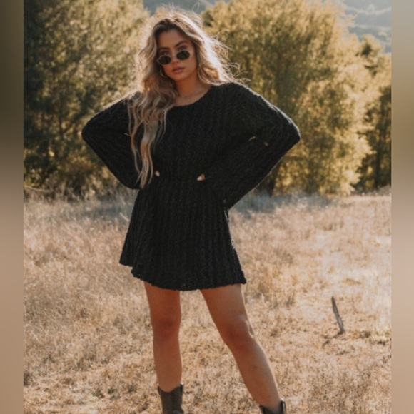 PEACH LOVE CALIFORNIA Black Flare Bell Sleeves Mini Sweater Dress - Picture 3 of 7